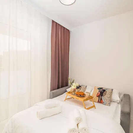 Pradnik Czerwony - Balcony, View - By Rentujemy *